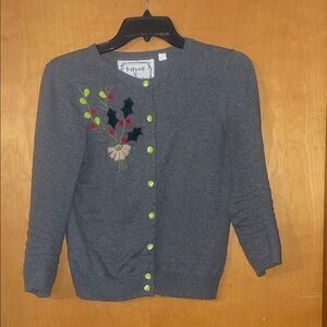 Portrait of a flower size medium cardigan